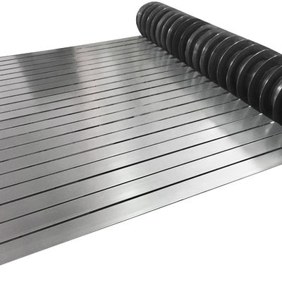 Coil a strisce in acciaio inossidabile con tolleranza di ± 1% e lunghezza 2000-6000 mm o su richiesta del cliente