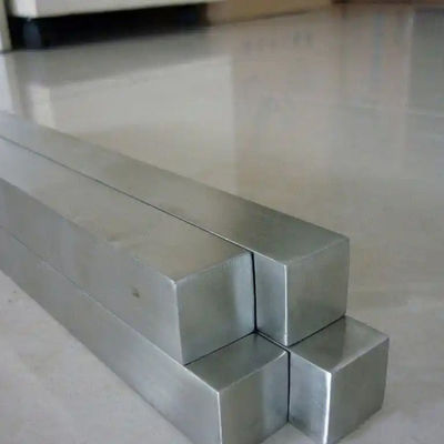 200 300 400 500 600 Serie 303 Bar quadrata in acciaio inossidabile con servizio di punzione 2B BA 2D 2BB n. 3 n. 4 prodotto di finitura superficiale