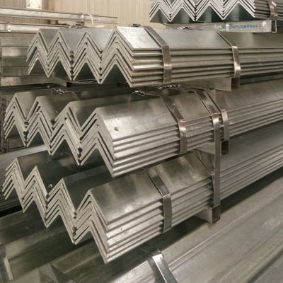 Trovare l'acciaio S235JR S275JR S355JR angolo irregolare presso i migliori produttori con servizio di lavorazione di saldatura e ± 1% Tolleranza