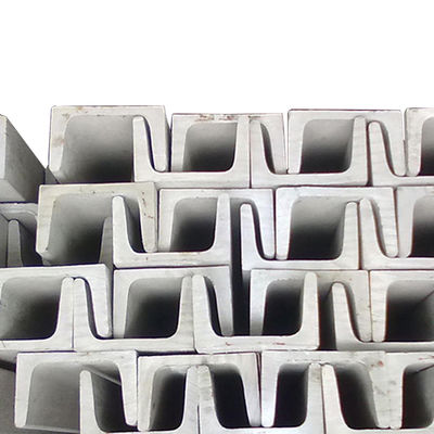JIS ASTM GB BS EN DIN Standard U-Shaped Channel Steel con materie prime e tolleranza ± 1%